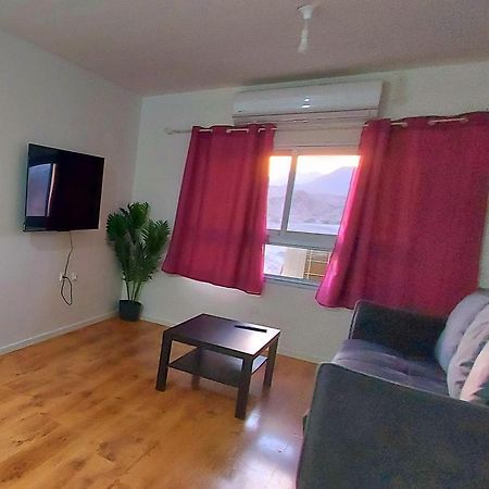 Eilat Octopus Apartment - אילת אוקטופוס -שני חדרים וסלון, בריכה בקיץ Exterior foto