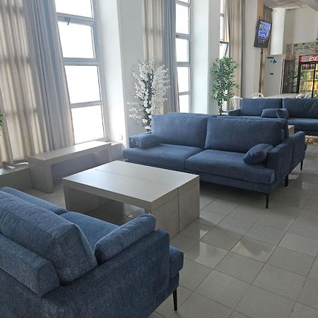 Eilat Octopus Apartment - אילת אוקטופוס -שני חדרים וסלון, בריכה בקיץ Exterior foto